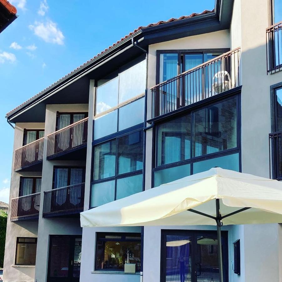 Logis Hotel Restaurant Des Voyageurs Le Malzieu-Ville Dış mekan fotoğraf